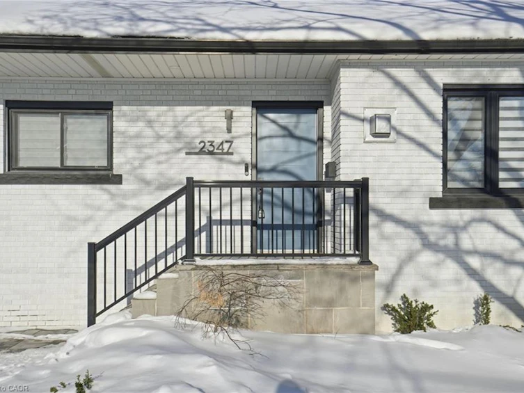 2347 Sharron Street, Burlington, ON, L7R 1W8 - 3