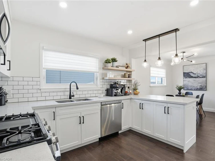 2347 Sharron Street, Burlington, ON, L7R 1W8 - 13