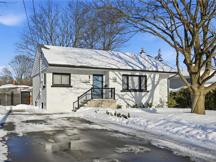 2347 Sharron Street, Burlington, ON, L7R 1W8