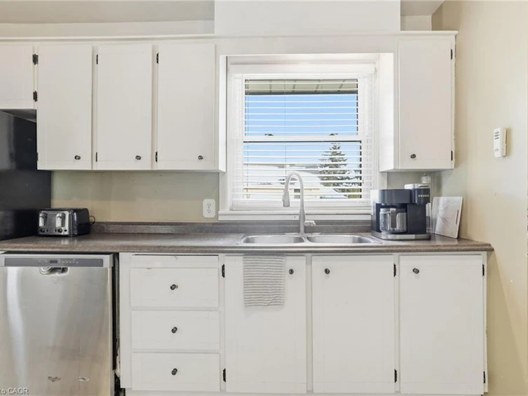 363 East 14th Street, Hamilton, ON, L9A 4C3 - 11