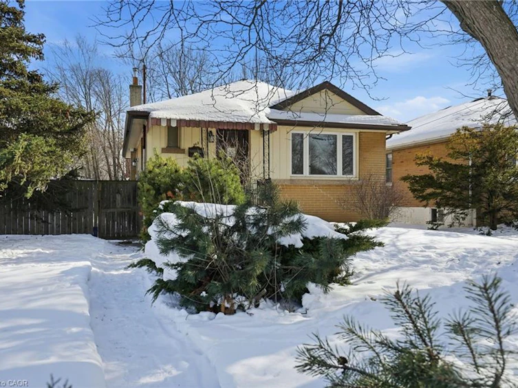 363 East 14th Street, Hamilton, ON, L9A 4C3 - 3