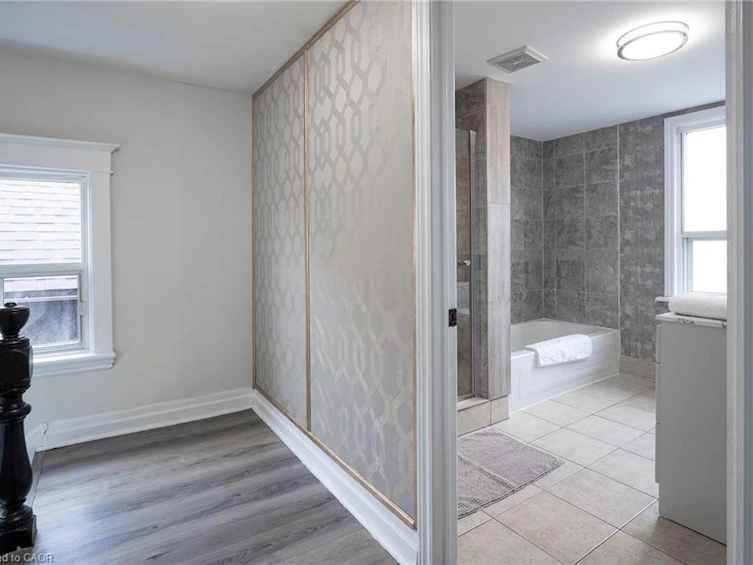 50 Stapleton Avenue, Hamilton, ON, L8H 3N5 - 15