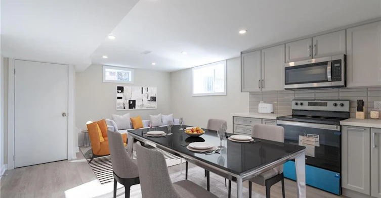 2-749 Upper Ottawa Street, Hamilton, ON, L8T 3T8 - 2