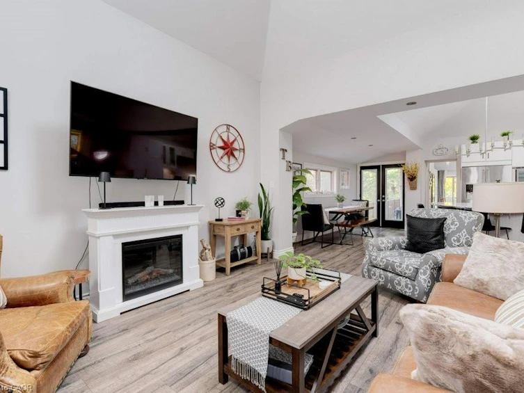 7 Homewood Avenue, Hamilton, ON, L8P 2M1 - 15