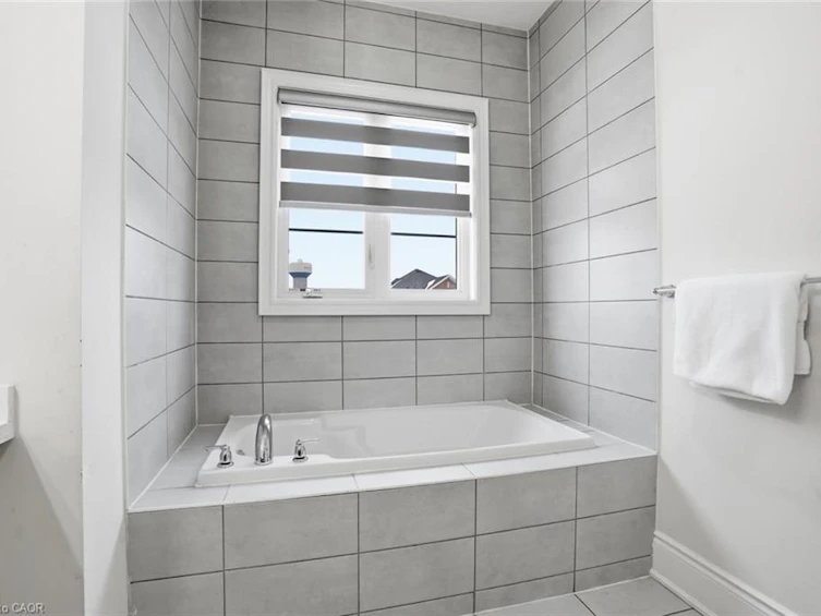 195 Granite Ridge Trail, Hamilton, ON, L8B 1Z1 - 27