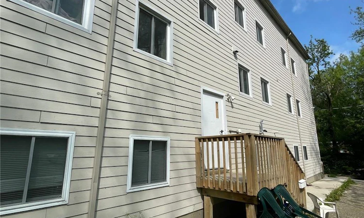 5 Front Street