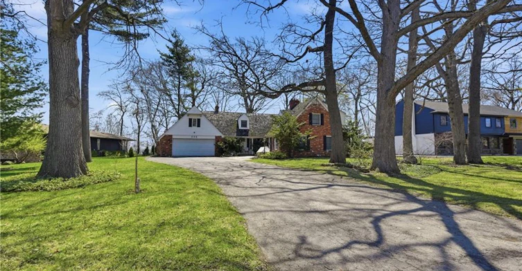 Upper-208 North Shore Boulevard W, Burlington, ON, L7T 1A4 - 2