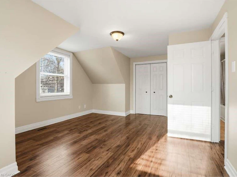 17 Mill Street, Milton, ON, L9T 1R7 - 12