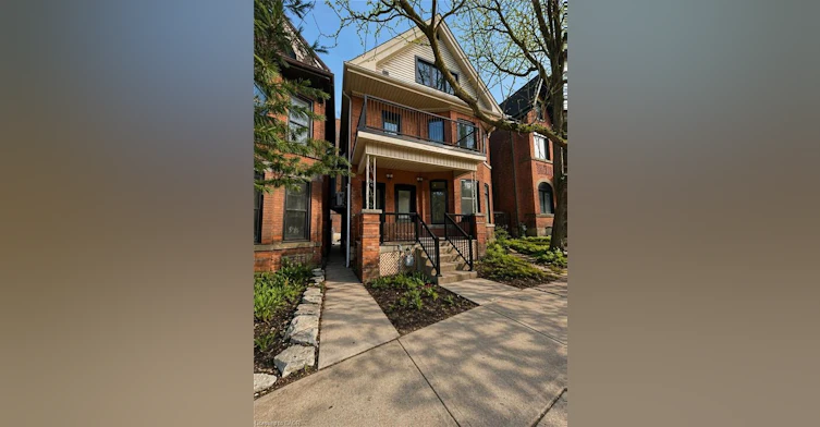 4-259 John Street S, Hamilton, ON, L8N 2C9