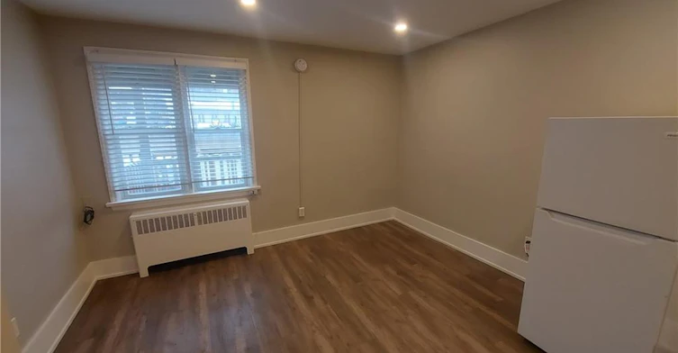 8-181 King Street E, Kitchener, ON, N2G 2K8 - 4
