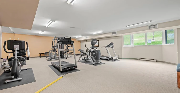 1002-35 Green Valley Drive, Kitchener, ON, N2P 2A5 - 28