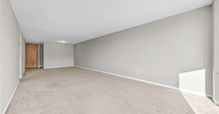 1002-35 Green Valley Drive, Kitchener, ON, N2P 2A5 - 13