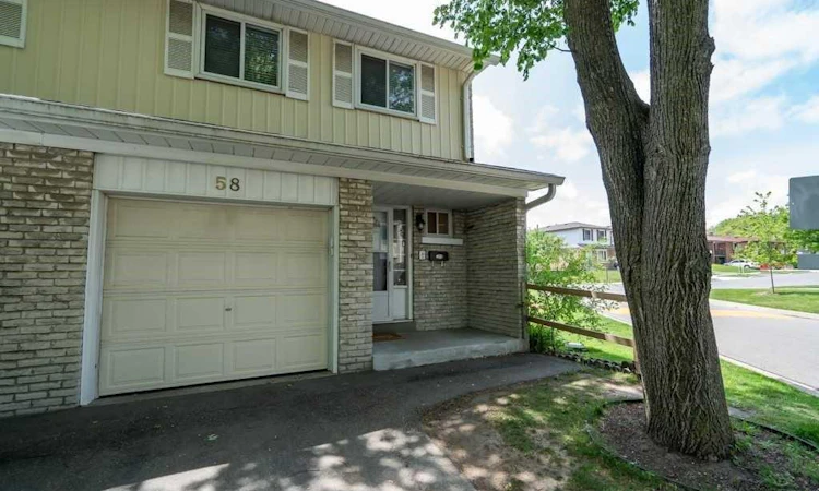 58-830 Stainton Drive