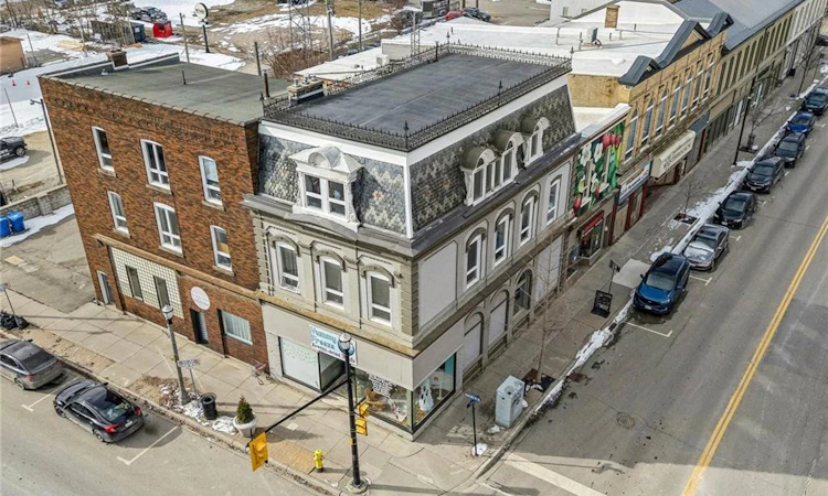 56 Norfolk Street S
