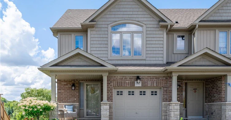 A-557 Landgren Court, Kitchener, ON, N2A 0G8 - 2