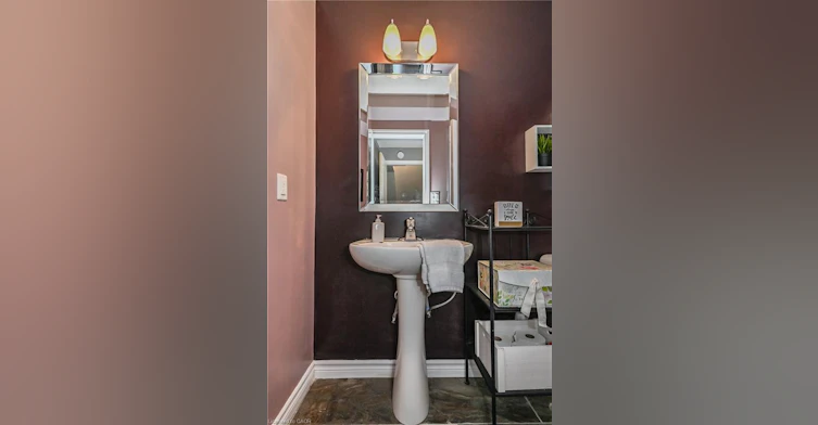 A-557 Landgren Court, Kitchener, ON, N2A 0G8 - 23