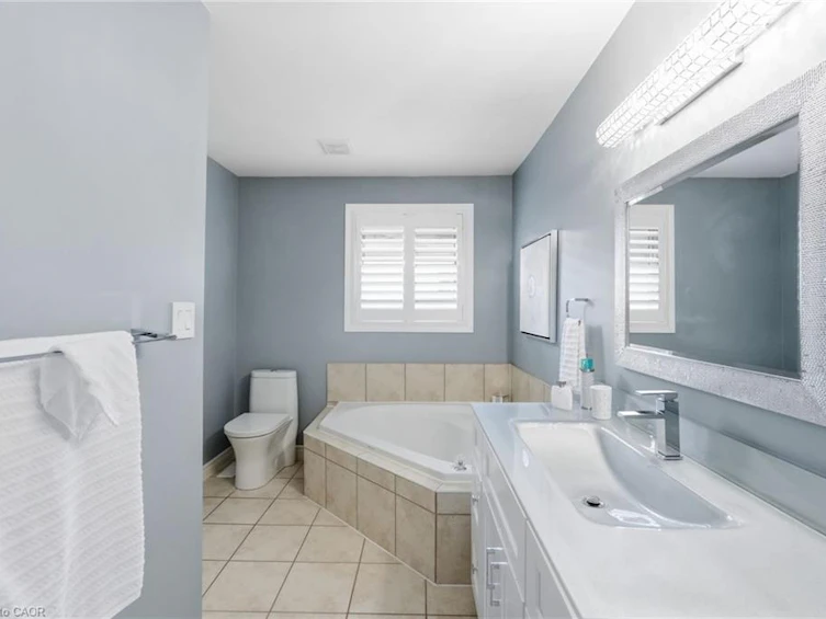 5317 Applegarth Drive, Burlington, ON, L7L 7E3 - 27