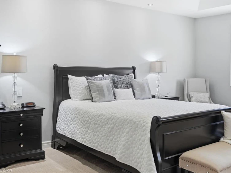 5317 Applegarth Drive, Burlington, ON, L7L 7E3 - 24
