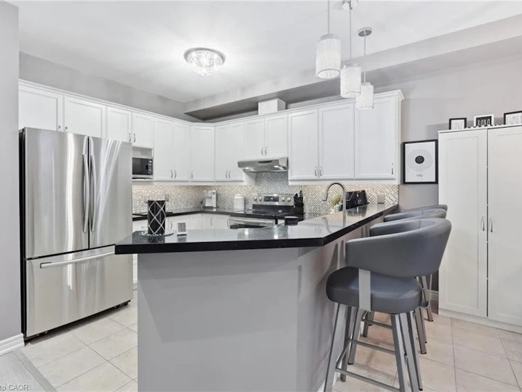 5317 Applegarth Drive, Burlington, ON, L7L 7E3 - 14