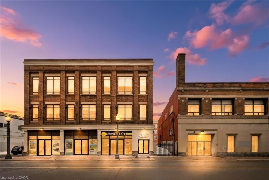 202-11 Queen Street, Brantford, ON, N3T 3B1