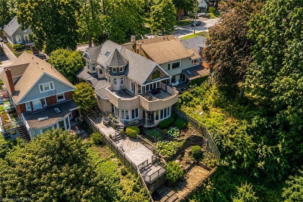 91 Mountain Park Avenue, Hamilton, ON, L9A 1A1