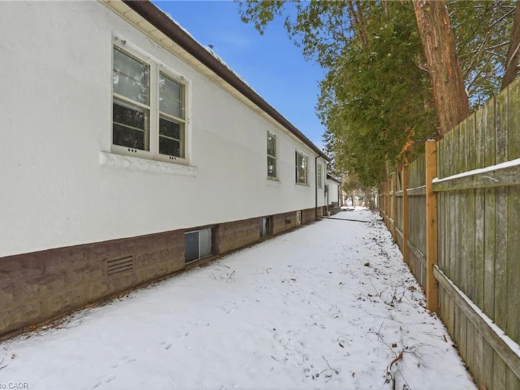 170 Dufferin Street, Hamilton, ON, L8S 3N7 - 44
