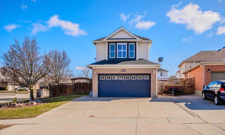 11 Acorn Way
