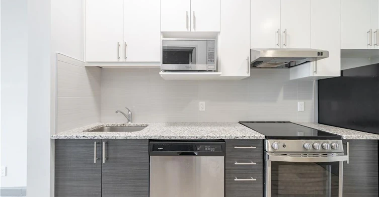 119-77 Leland Street, Hamilton, ON, L8S 3A1 - 13