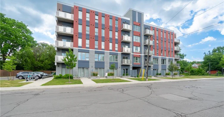 119-77 Leland Street, Hamilton, ON, L8S 3A1 - 2