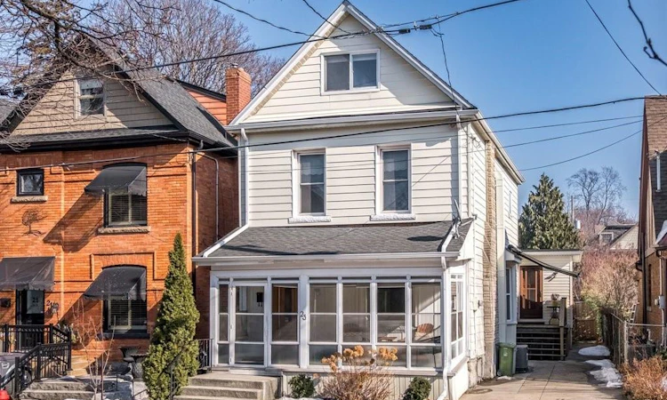 23 Bruce Street
