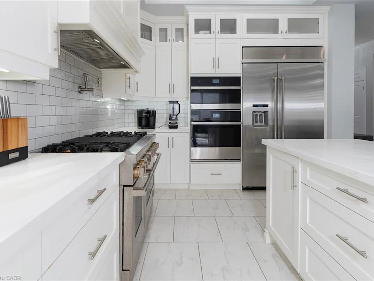 44 Miller Drive, Hamilton, ON, L9G 2J1 - 8