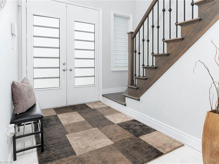 44 Miller Drive, Hamilton, ON, L9G 2J1 - 3
