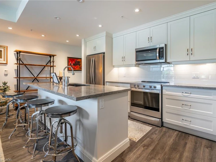 213-30 Hamilton Street S, Hamilton, ON, L8B 1V8 - 15