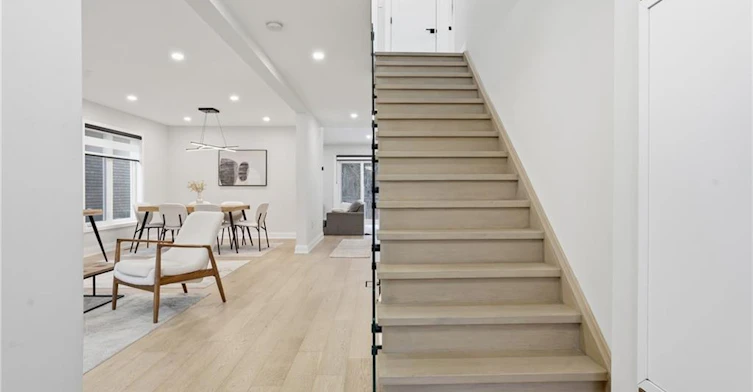 108 Greenshire Drive, Hamilton, ON, L9C 7G5 - 3