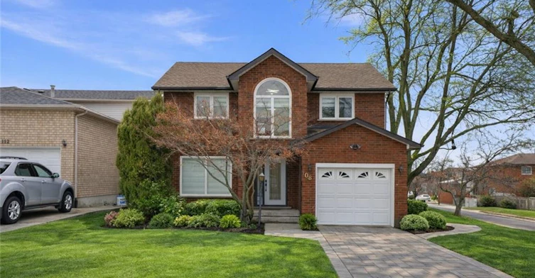 108 Greenshire Drive, Hamilton, ON, L9C 7G5