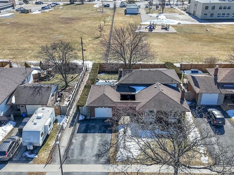 118 Westwood Crescent, Welland, ON, L3C 4R3 - 30