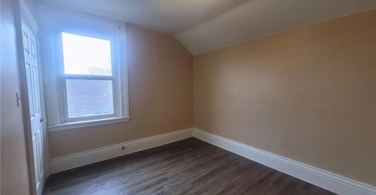 Upper-65 East Avenue, Brantford, ON, N3S 3L5 - 12
