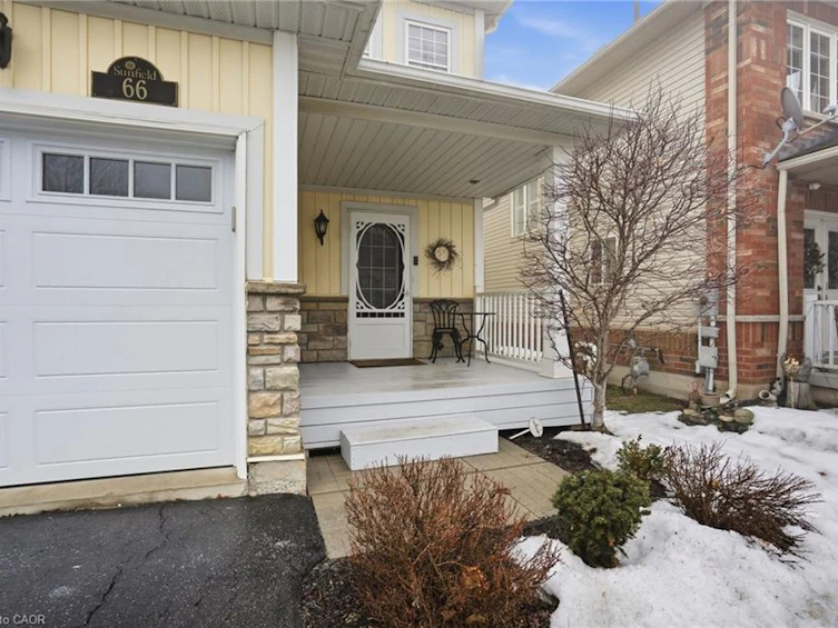 66 Blue Sky Trail, Hamilton, ON, L8B 0X6 - 4