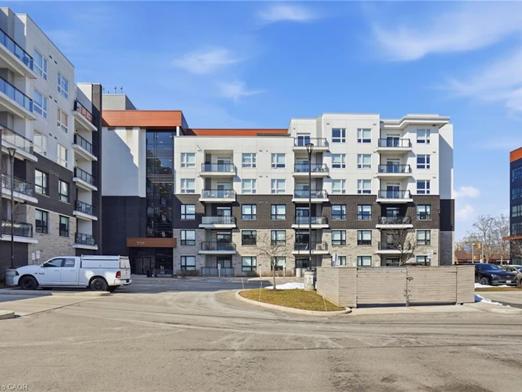 618-320 Plains Road E, Burlington, ON, L7T 0C1 - 5