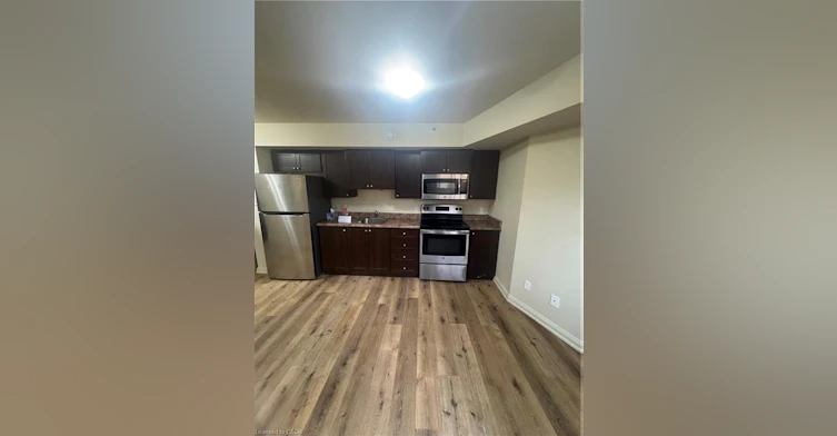 E-416 Lancaster Street W, Kitchener, ON, N2H 4V9 - 2
