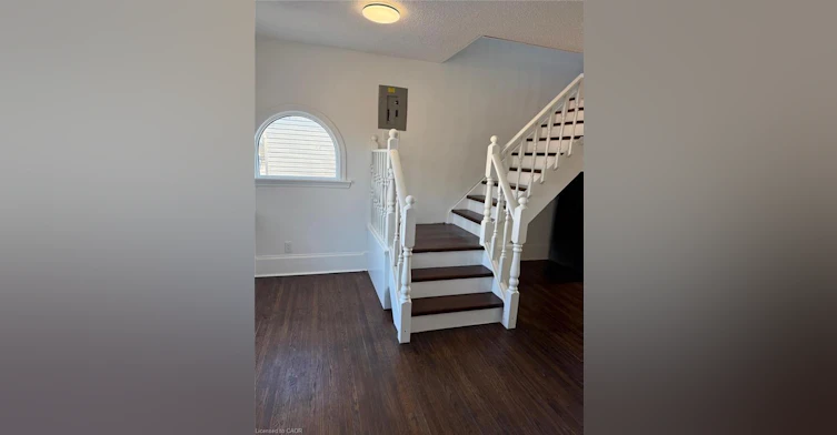 Upper-219 Erie Avenue, Brantford, ON, N3S 2H1 - 3