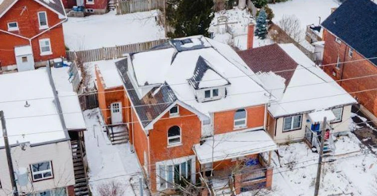 Upper-219 Erie Avenue, Brantford, ON, N3S 2H1 - 2