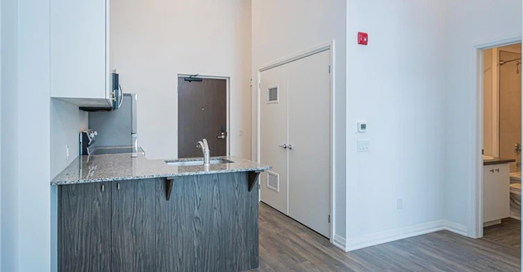 104-101 Golden Eagle Road, Waterloo, ON, N2V 0H4 - 6