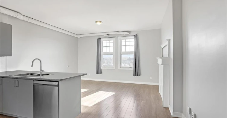302-657 Barton Street E, Hamilton, ON, L8L 3A3 - 8