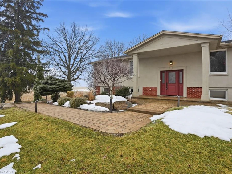 9389 Chippewa Road W, Hamilton, ON, L0R 1W0 - 3