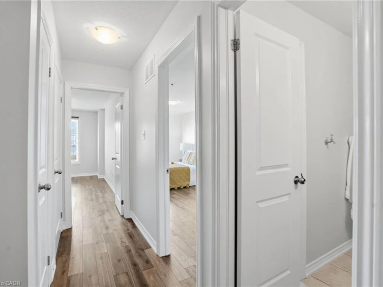 13 Hiscott Drive, Hamilton, ON, L8B 0A2 - 18