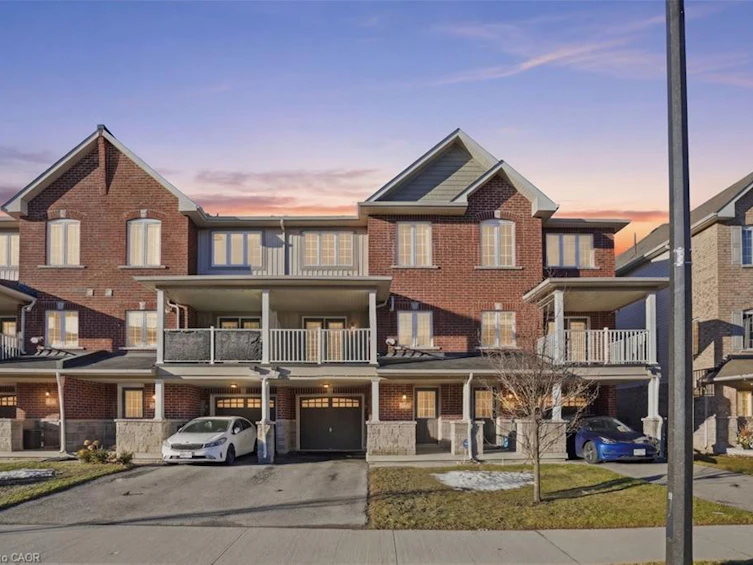 13 Hiscott Drive, Hamilton, ON, L8B 0A2