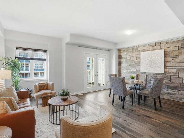 13 Hiscott Drive, Hamilton, ON, L8B 0A2 - 10