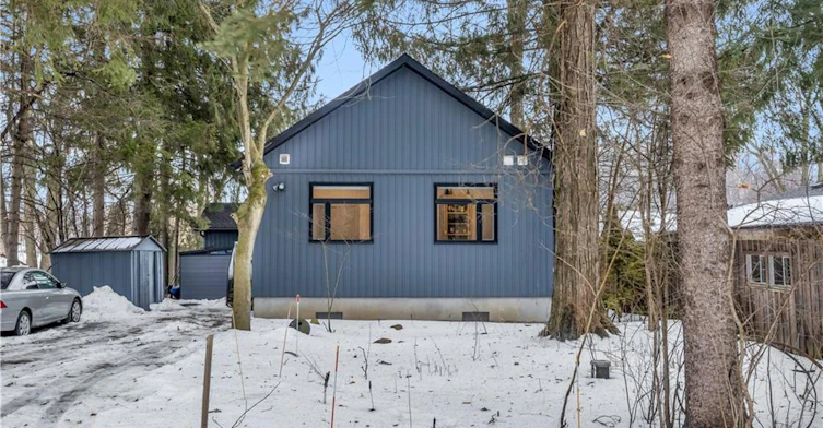 21 Cottage Lane, Township of Wilmot, ON, N0B 2E0 - 2