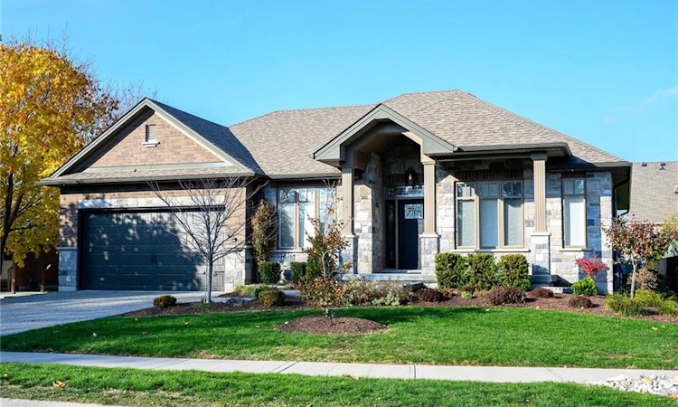 135 New Lakeshore Road